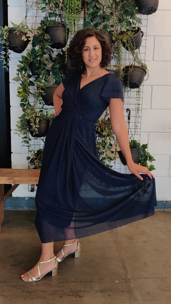 בלה כחול מנצנץ