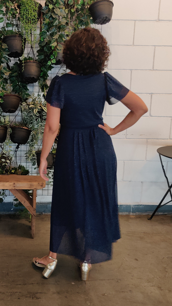 בלה כחול מנצנץ