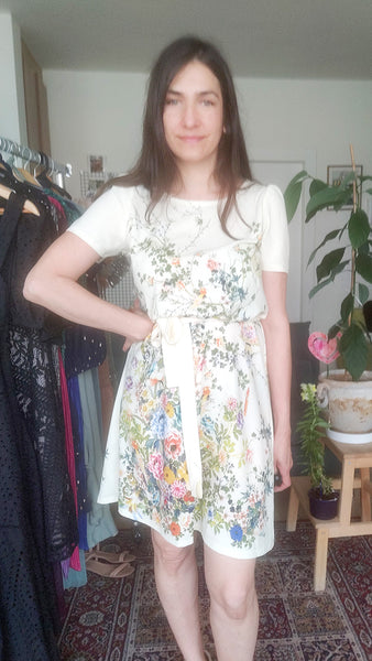 מלאני פרחוני