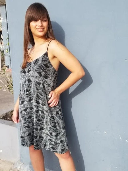 שמלת מייסי שחור כסוף