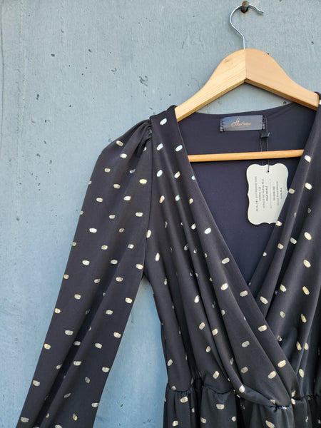 שמלת מעטפת לייקרה שחור/זהב