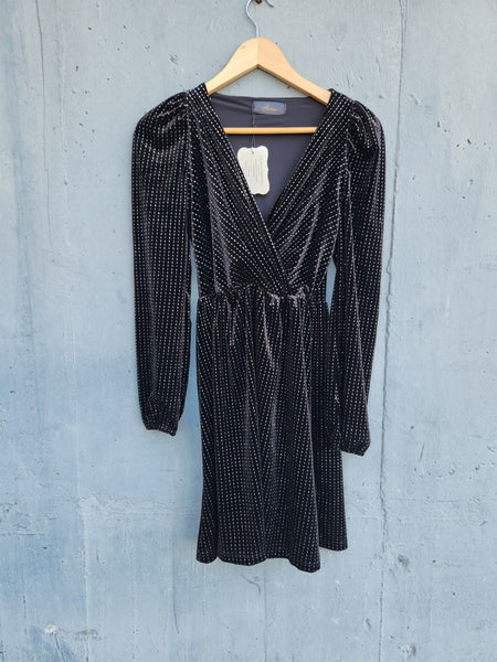 מעטפת קטיפה שרוול ארוך שחור/כסוף