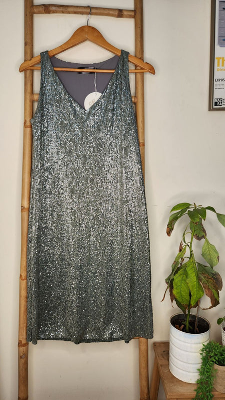 שמלת מקסי קרלי בצבע ורוד