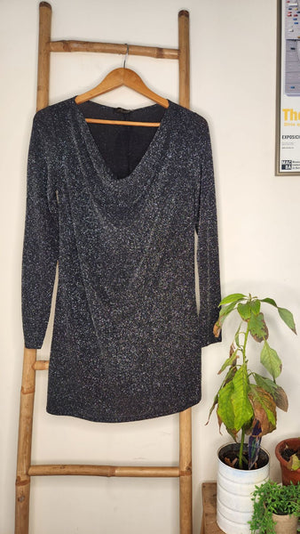 שמלת דרפה בכסף שחור