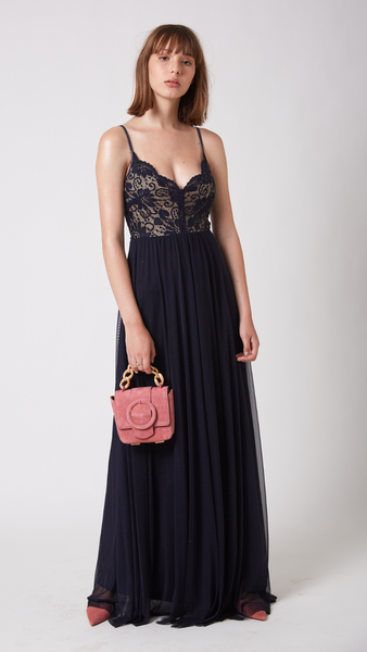 פרידה מקסי נייבי