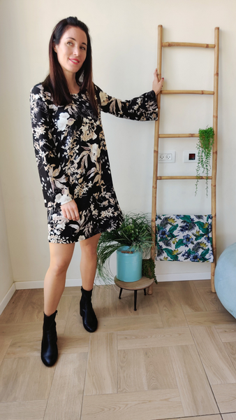 שמלת מנגו שחור פרחוני