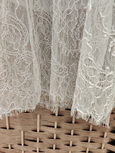 שמלת לואיז תחרה