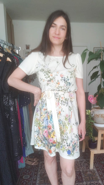 מלאני פרחוני